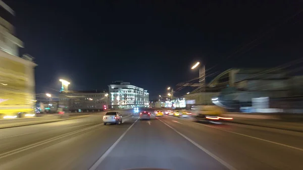 Kör Genom Trafik Bilar Moskva Stadens Gator Timelapse Hyperlapse Natten — Stockfoto