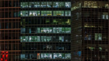 Yukarıdan, Moskova, Rusya 4 k ofis windows gökdelenler Uluslararası İş Merkezi Moskova-şehir içinde gece timelapse için görünümü kapatın