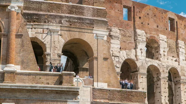 Mnoho Turistů Navštíví Colosseum Nebo Kolosea Timelapse Také Známý Jako — Stock fotografie