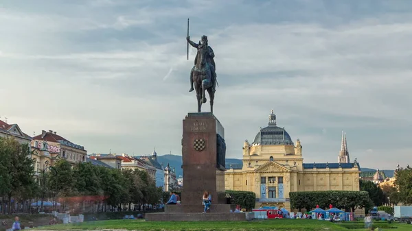 Monumento Rey Croata Tomislav Timelapse Hiperlapso Pabellón Arte Colorido Parque —  Fotos de Stock