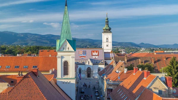 Kościół Świętego Marka Timelapse Zagrzebiu Budynek Parlamentu Widok Góry Wieży — Zdjęcie stockowe