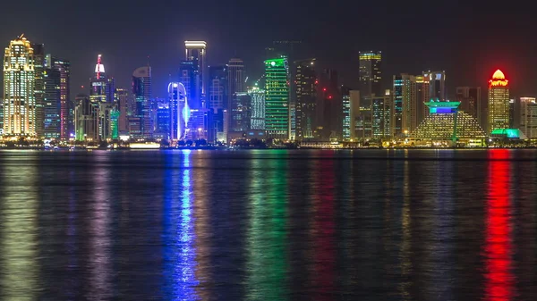 Doha Skyscrapers Центрі Хмарочосу Нічний Таймляпс Катар Близький Схід Ілюміновані — стокове фото