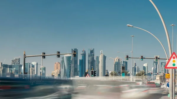 Doha Városképe Közlekedési Dugó Kereszteződés Idősíkon Ahogy Azt Doha Katar — Stock Fotó