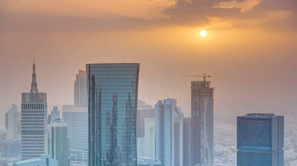 Wolkenkratzer Zeitraffer Bei Sonnenuntergang Der Skyline Des Geschäftszentrums Von Doha — Stockfoto
