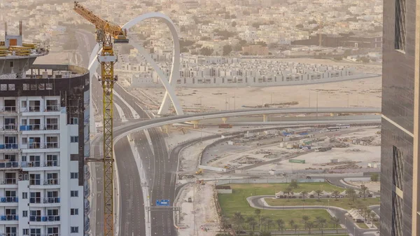 Wolkenkratzer Und Straße Mit Brücke Vor Sonnenuntergang Doha Der Hauptstadt — Stockfoto