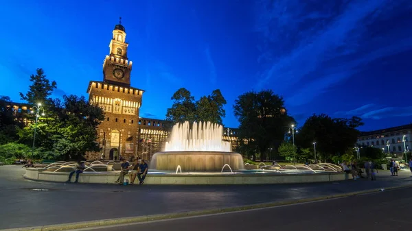 Hoofdingang Van Het Sforza Kasteel Toren Castello Sforzesco Verlicht Dag — Stockfoto