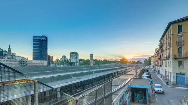 Garibaldi Train Station Sunset Timelapse Milan Italy Old Modern Buildings — Stock Photo, Image