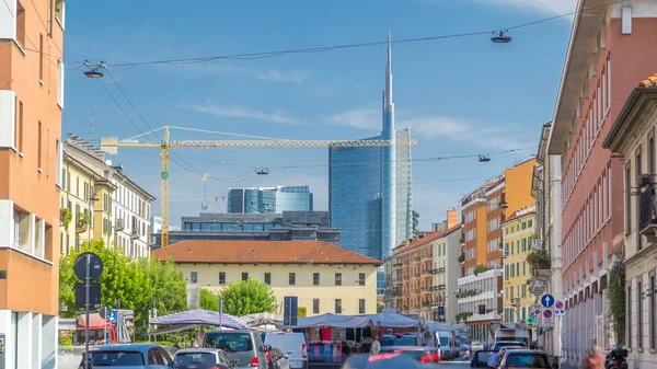 Skyscraper Modern Historic Buildings Milan Timelapse Street Shops Market Cars — Stock Photo, Image