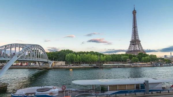 Eiffel Torony Debilly Footbridge Jena Híd Felett Szajna Folyón Nap — Stock Fotó