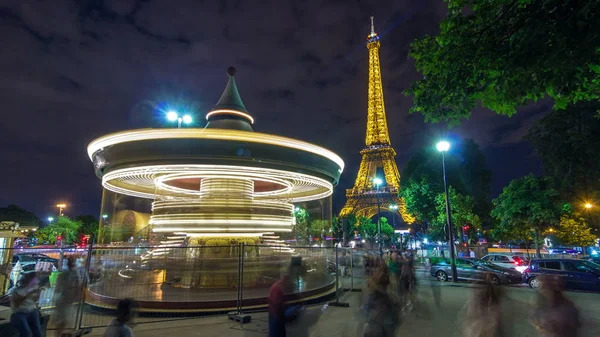 Illuminated Vintage Carousel Close Eiffel Tower Night Timelapse Paris People — Stock Photo, Image