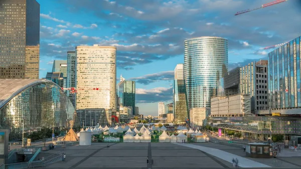 Unika Skyskrapa Sunset Timelapse Berömda Finansiella Och Affärsmässiga Paris Defense — Stockfoto