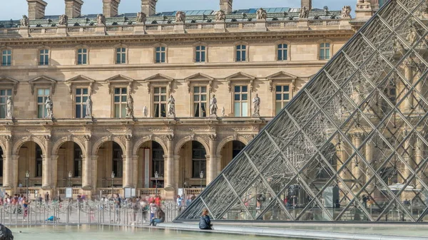 Elemento Antiguo Nuevo Louvre Timelapse Edificio Exterior París Francia Los — Foto de Stock