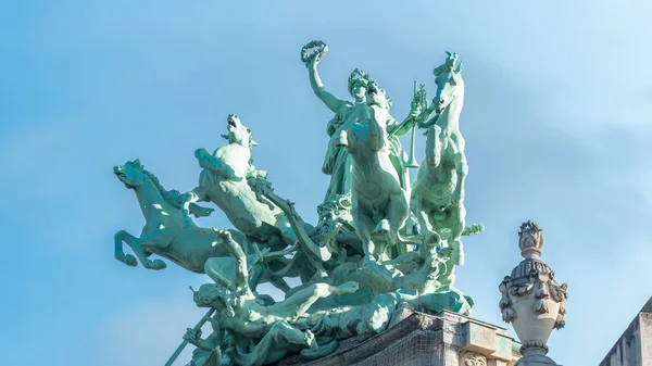 Estatua Sobre Grand Palais Timelapse Champs Elysee París Francia Vista —  Fotos de Stock