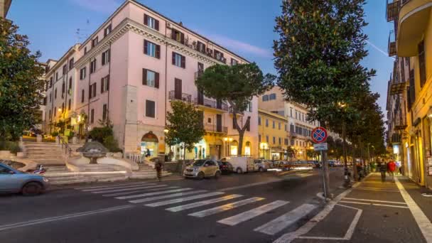 Typiska medeltida smal gata i vackra staden av Albano Laziale natt timelapse, Italien — Stockvideo