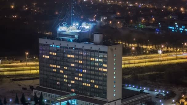 La ciudad de Kharkiv de arriba por la noche timelapse en invierno. Ucrania . — Vídeos de Stock