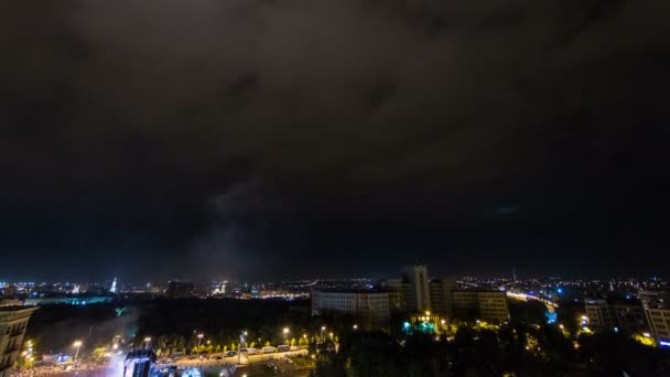 Ciudad de Kharkiv desde arriba timelapse noche. Ucrania . — Vídeo de stock