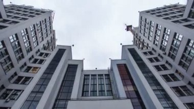 Devlet Sanayi Yapı Sanayi Sarayı veya 
