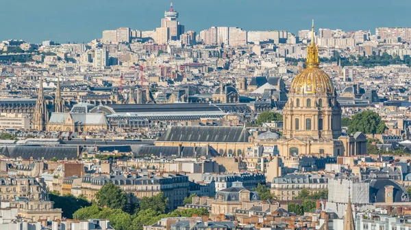 Paris Teki Evlerin Çatılarının Üstündeki Hava Manzarası Sefillerle Akşam Manzarası — Stok fotoğraf