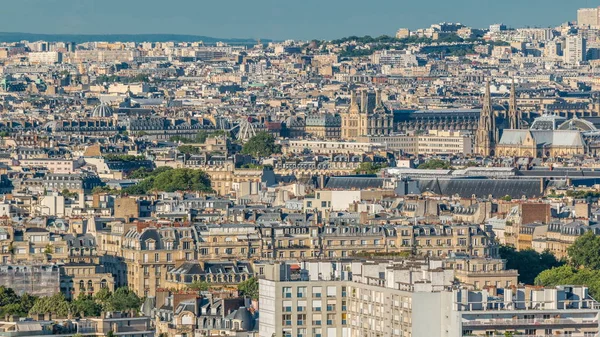 Paris Teki Evlerin Çatılarının Üstündeki Hava Manzarası Müze Katedralle Akşam — Stok fotoğraf