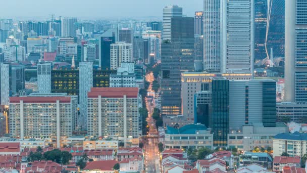 Luchtfoto van Chinatown en Downotwn van Singapore dag naar nacht timelapse — Stockvideo