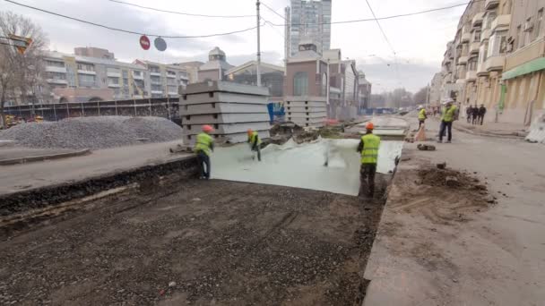 工程推土机在公路 timelapse 的施工 — 图库视频影像