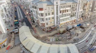 Asfalt Finişer, silindir ve kamyon yolda site timelapse asfaltlama sırasında onarın. Yol yapımı için makineler.