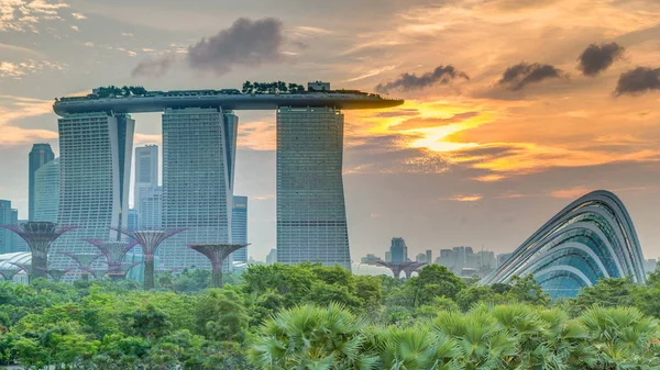 Marina Bay Sands Trädgårdar Bukten Med Molnskog Blomma Dome Och — Stockfoto