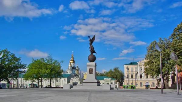 Kharkov Oekraïne Circa Augustus 2013 Monument Van Onafhankelijkheid Timelapse Hyperlapse — Stockfoto