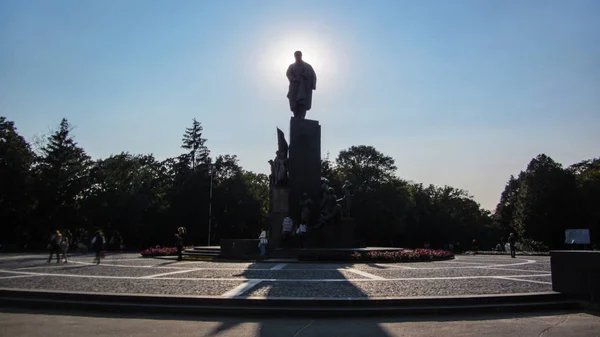 Taras Shevchenko Monument Timelapse Shevchenko Park Ukrainian Famous Poet Thinker — Stock Photo, Image