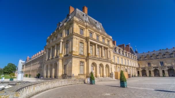 Magnifique monument médiéval - château royal de chasse Fontainbleau timelapse hyperlapse. — Video