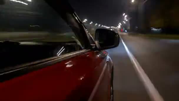Drivelapse urban look från snabb bil på en natt avenue i en stad timelapse hyperlapse — Stockvideo