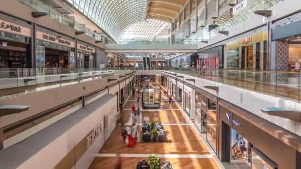 Interior de The Shoppes en Marina Bay Sands timelapse . — Vídeo de stock