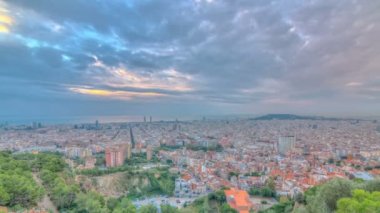 Barcelona timelapse, İspanya, Panoraması Carmel sığınaklar görüntülendi