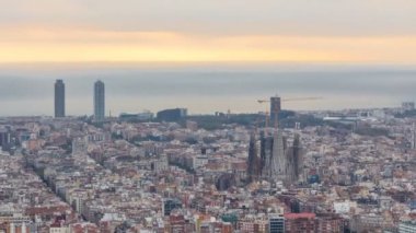 Barcelona timelapse, İspanya, Panoraması Carmel sığınaklar görüntülendi