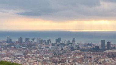 Barcelona timelapse, İspanya, Panoraması Carmel sığınaklar görüntülendi
