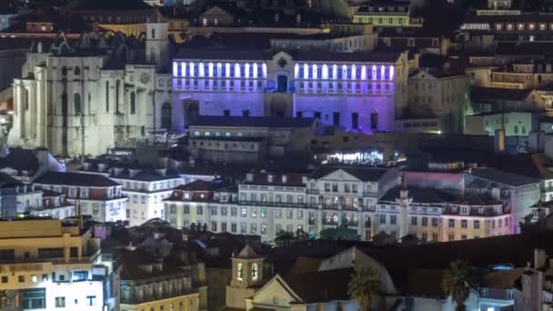 秋夜のタイムラプス、ポルトガルで建物のライトアップと市内中心部のリスボン空中パノラマ ビュー — ストック動画