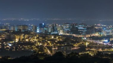 Lizbon ve Monsanto timelapse bir bakış açısıyla Almada üzerinden panoramik görünüm.