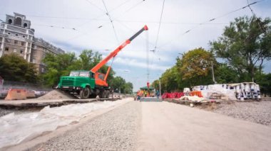 Vinç yol inşaat site timelapse hyperlapse, beton plaka yükleme.