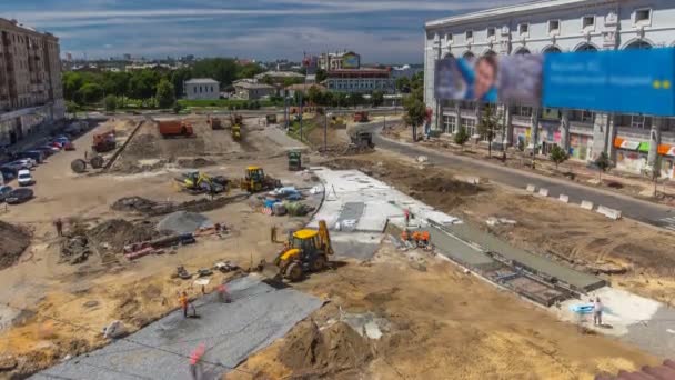 Buldózer dolgozom egy közúti timelapse építése — Stock videók