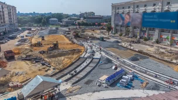 Bulldozer werken aan de bouw van een timelapse weg — Stockvideo