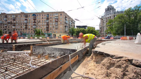 Trabajos Hormigón Para Construcción Carreteras Con Muchos Trabajadores Hiperlapso Lapso — Foto de Stock