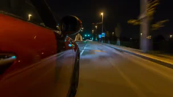 AR beweegt op hoge snelheid op de nacht straten timelapse hyperlapse drivelapse. — Stockvideo