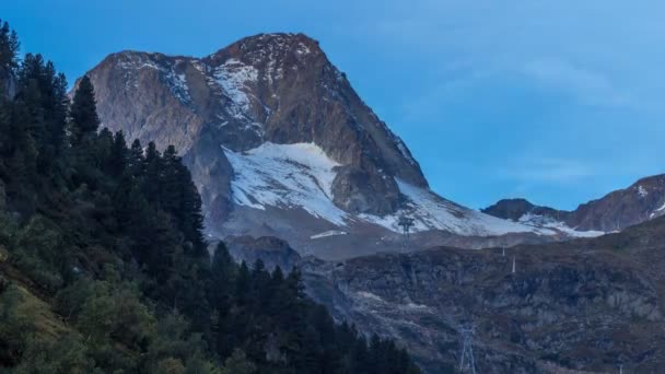 Ochtend Uitzicht Tijdens Zonsopgang Alpen Timelapse Met Indrukwekkende Licht Wolken — Stockvideo