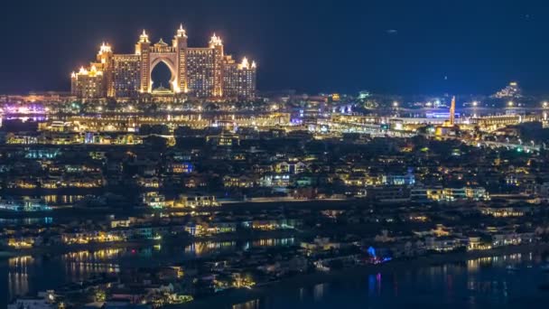 Widok na wyspę Palm Jumeirah noc timelapse. — Wideo stockowe