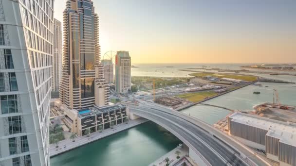 JBR e Dubai marina durante il tramonto timelapse aerea — Video Stock