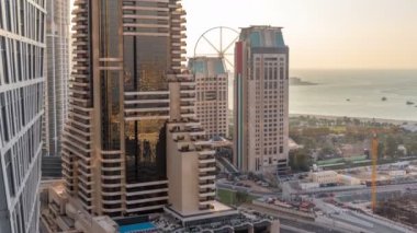 JBR ve Bluewaters Island günbatımı hava timelapse sırasında