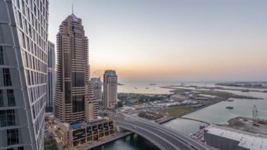 Gece timelapse günbatımı hava gün sonra JBR ve Dubai marina