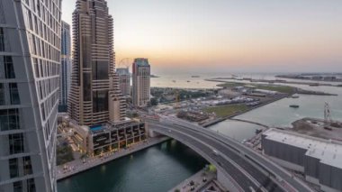 Gece timelapse günbatımı hava gün sonra JBR ve Dubai marina