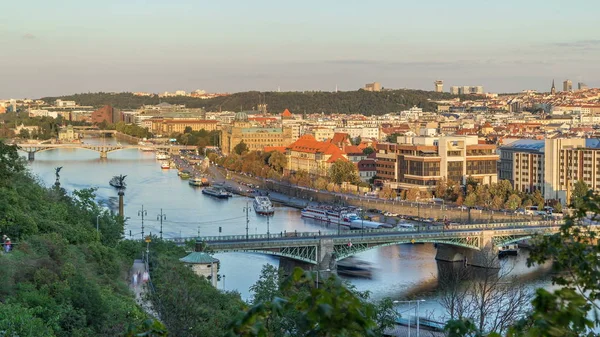Вид Реку Влтаву Мосты Вечерним Движением Прага Лодки Amd Корабль — стоковое фото