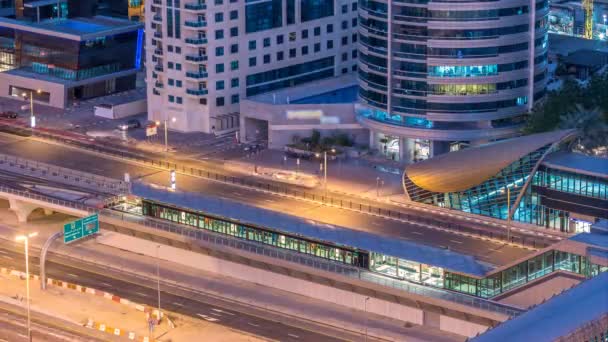 Dubai Yat Limanı gökdelenler için gün timelapse, Birleşik Arap Emirlikleri Dubai gece Jlt üzerinden doğmadan'deki hava üstten görünüm. — Stok video
